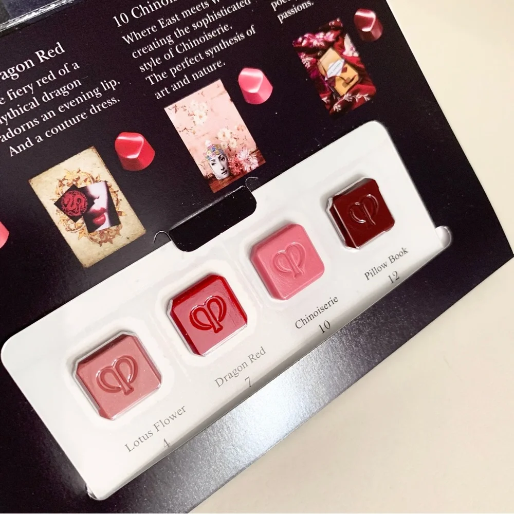 Hold Cle de peau lipstick testing kit